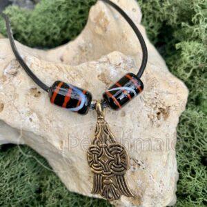 Raben Amulett Bronze mit Glasperlen