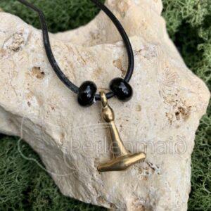 Thorshammer Haithabu mit Glasperlen