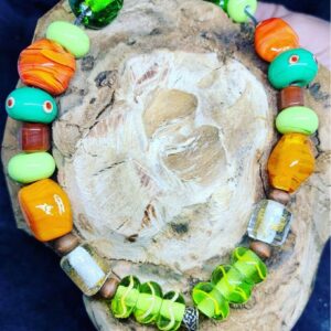 Glasperlenkette Greiftier