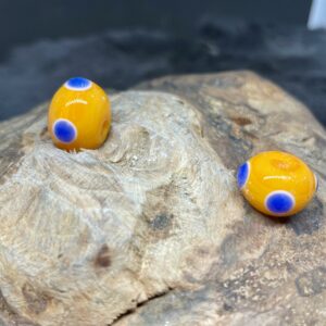 Gelb Augen blau/weiß